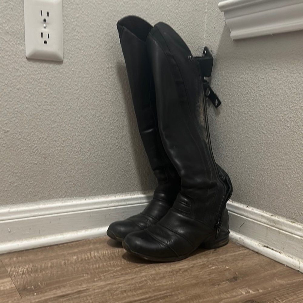 Ariat Black Equestrian Boots
